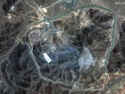 Image satellite du site Fardo après le bombardement américain